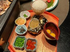 -蟹犇前•帝王蟹雪蟹(陆家嘴店)