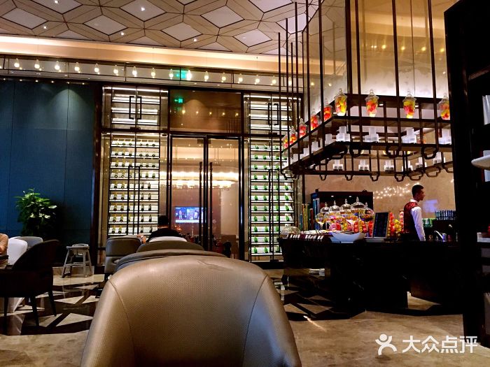 富力万达文华酒店·海鲜自助大堂图片