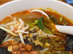 -湘人龙记老长沙米粉(鸟巢店)