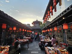 -小龙翻大江文化火锅(宽窄店)