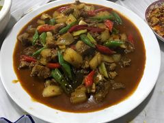 -鲁朗纳麦石锅鸡庄园