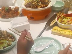 -嗨辣小聚·盘锦河蟹·海鲜烧烤龙虾(盘锦十年好店)