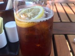 -松山湖凯悦酒店·Café自助餐厅·周末火舞秀表演