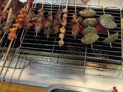 -哈尔滨小酒馆·鲜肉现穿自助烧烤(康新花园店)