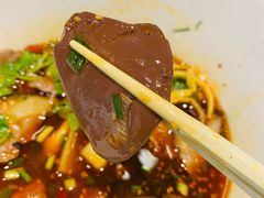 -成都你六姐·牛肉冒菜(城市集市合生汇店)