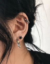 -AI艾耳·专业手工耳洞·穿孔美学馆