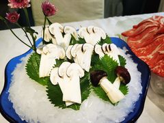 -海鲨湾海鲜会馆(百家湖1912店)