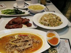 -新大咀港式茶餐厅(宝山万达店)