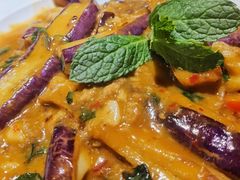 新加坡肉碎炒茄子-默加东南亚美食(大宁音乐广场店)