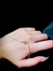 -灵彩珠宝(朗香街店)