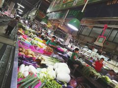 -鸿港海鲜批发市场