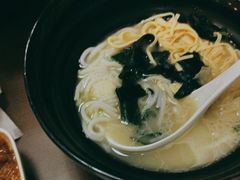 -灵芝妹子海鲜米线(瓦房店新玛特店)