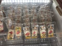 -北京华联购物中心(同成街店)