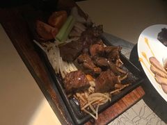 -穹六人间 people 6(岳阳路店)