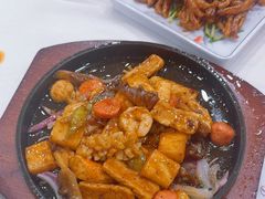 -鑫巴蜀小镇 · 水煮鱼专研店(玉桥店)