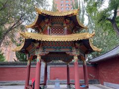 -护国法轮寺