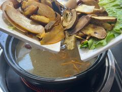 -野菌皇海景野生菌火锅(滨海大道店)