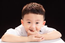 -哈喽BABY儿童摄影