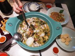 -周渝食惦·酸菜鱼精致川菜(横岗店)