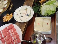 -沸炉重庆老火锅(军事博物馆店)