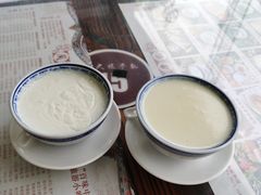 -周大娘牛乳(旧寨古村总店)