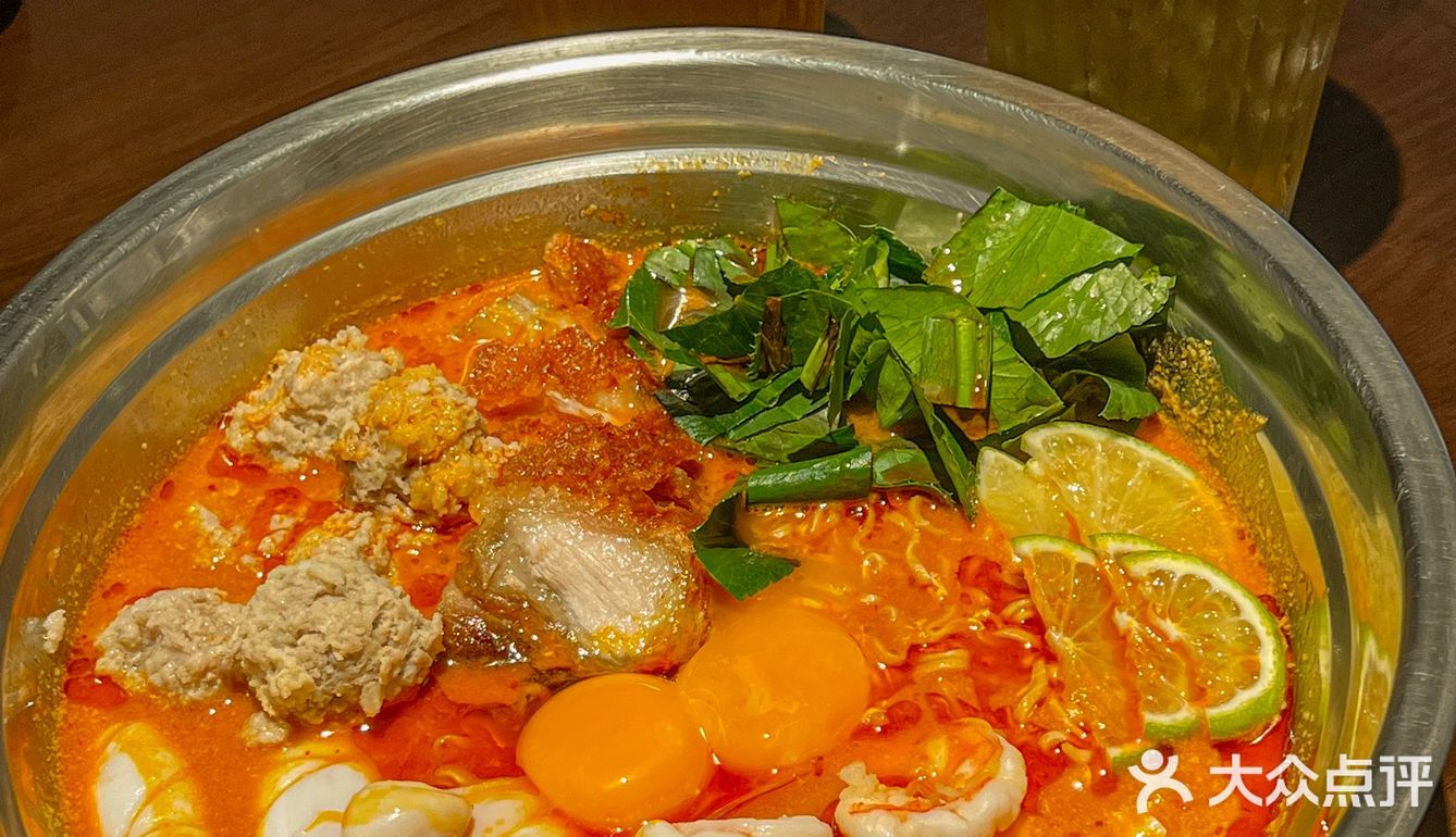 不能去🇹🇭，就来六运小区的MAMA面吧