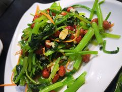 -缘福乡村铁锅炖民宿(八达岭店)