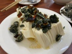 皮蛋豆腐-宝瑞门钉肉饼店