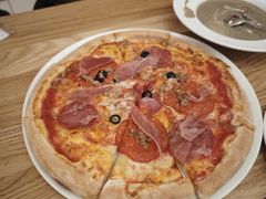 -城市大道红炉披萨烘焙坊