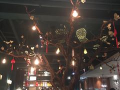 大堂-梧桐树下(云锦世家店)