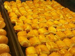 -昆明冠生园·蛋糕·面包(南强街店)