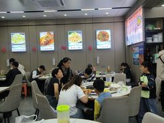 -丹水桥地锅鱼·翘嘴鲌·地方特色全鱼宴(丹江口大坝店)