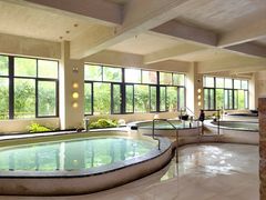 -晋爵会游泳馆(海湾公园店)