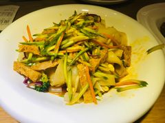 -吕氏疙瘩汤·海鲜新鲁菜(凯德mall新都心店)