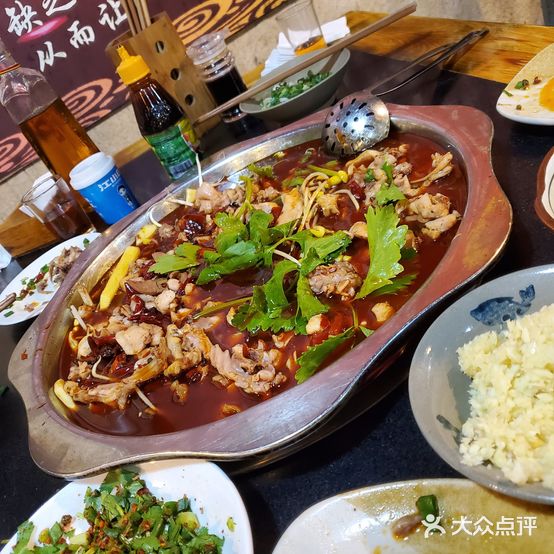 大厨房酱香兔火锅(创业南街10号院店)
