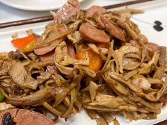 烟竹笋炒腊肠-天龙宝严素食馆(大兴善寺店)
