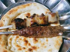 -烤肉小伙烤肉店
