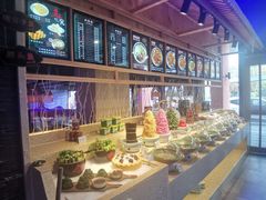 自助取餐区-挂雪铁锅炖大鹅