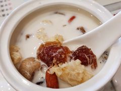 -广信牛奶甜品世家(台东店)