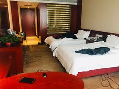 -兴芮温泉度假区