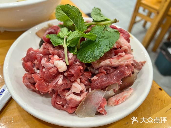 榕江牛瘪牛肉火锅图片