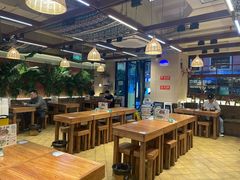 -云阿蛮云南生烫牛肉米线(奉贤路店)