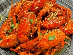 -肥肥虾庄·金牌油焖大虾(首义路店)