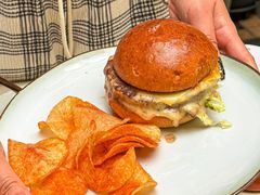 -潮一不贰·法式甜品·生日蛋糕·西式简餐(外滩店)