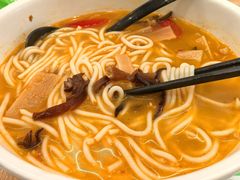 -蒙自源米线大王(花园城商场店)