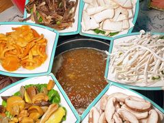 -尚品牛味汤锅火锅(康定总店)