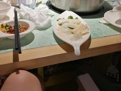 -浪里寻·臻牛养生牛肉火锅(方圆荟店)