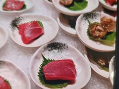 -雍容荟帝王蟹活龙虾展台自助(IFS黑金店)