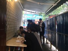 大堂-家阳赵师傅油饼包烧麦(粮道街店)