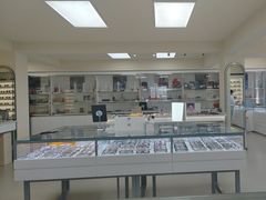 -潘多拉眼镜·蔡司依视路明月(潘家园店)